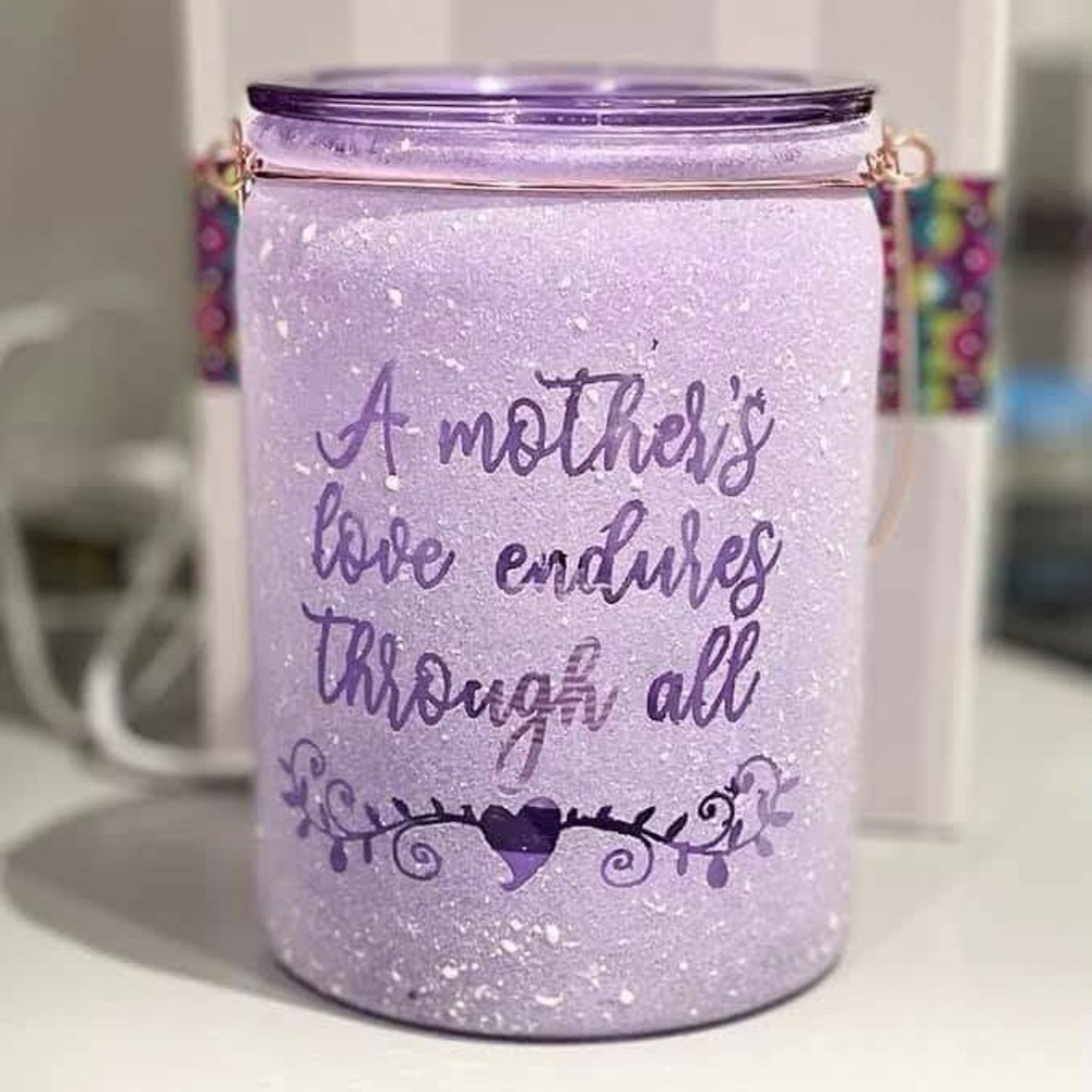 A Mother’s Love Scentsy Warmer- New in Box- $45 - Picture 4 of 8